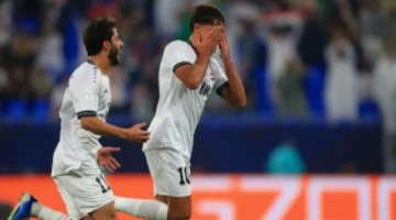 مباشر الآن العراق ضد الجزائر في كأس العرب 2025 تعرف على القنوات الناقلة والتعليق المميز لحسن العيدروس